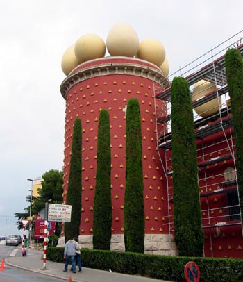 Teatre-Museu Dali, Figueres
